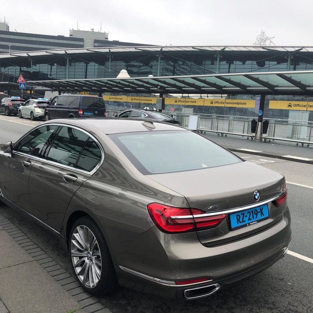 Today we have a VIP pickup! #amsterdam #businesstraveller  #schiphol #carservice...